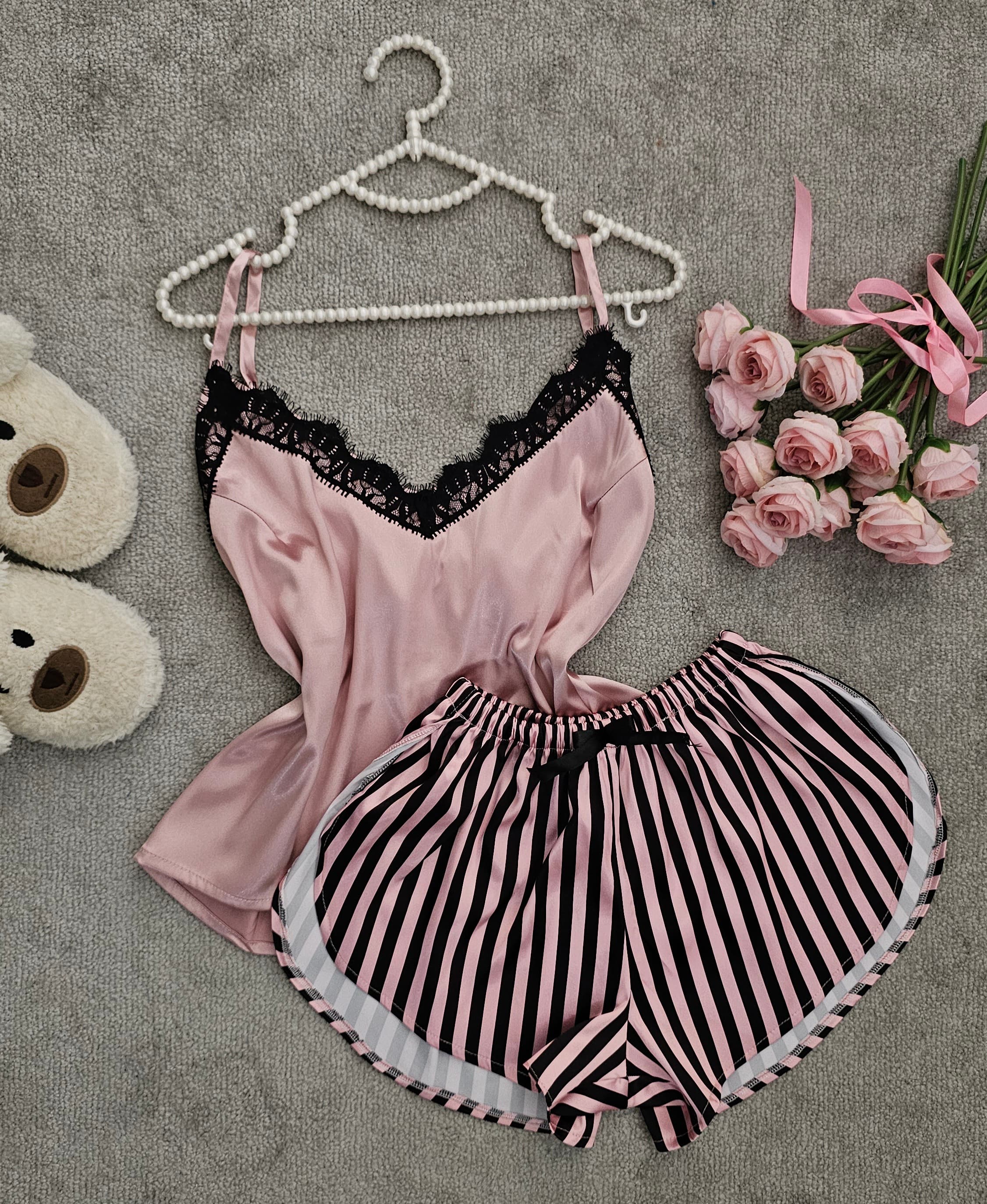 ست خواب ساتن زنانه مدل ویکتوریا کد ۰۹۷