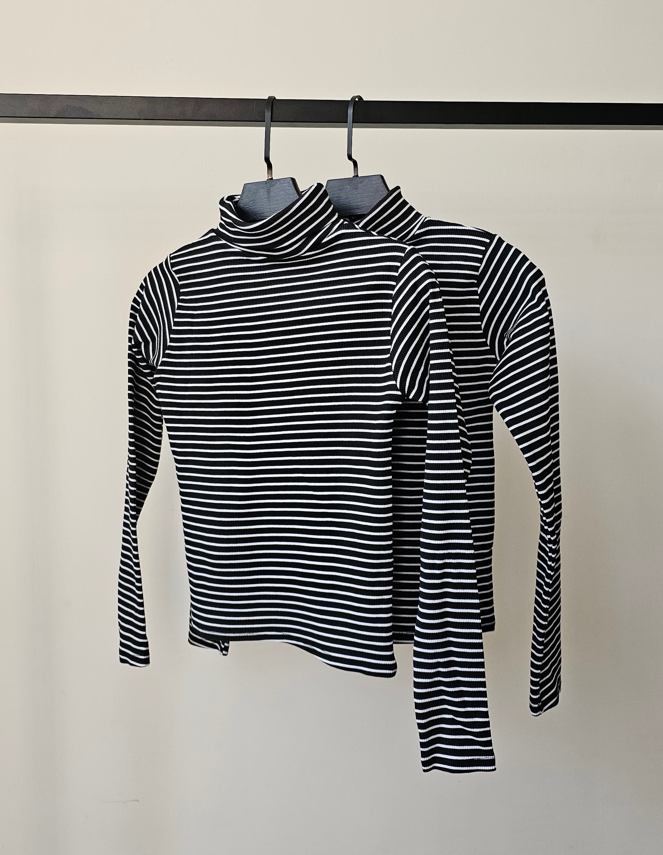 بلوز یقه اسکی راه راه زنانه کد ۱۲۰